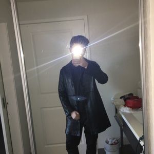 Meet your Posher, Devin